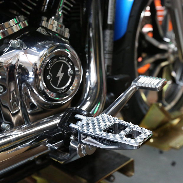 Thrashin P-54 Pegs - Chrome