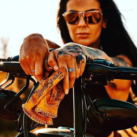 ladies-leather-motorcycle-gloves-in-bronze