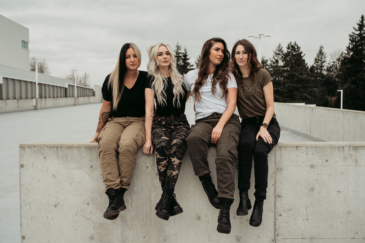 women-hanging-out-wearing-cargo-motorcycle-pants